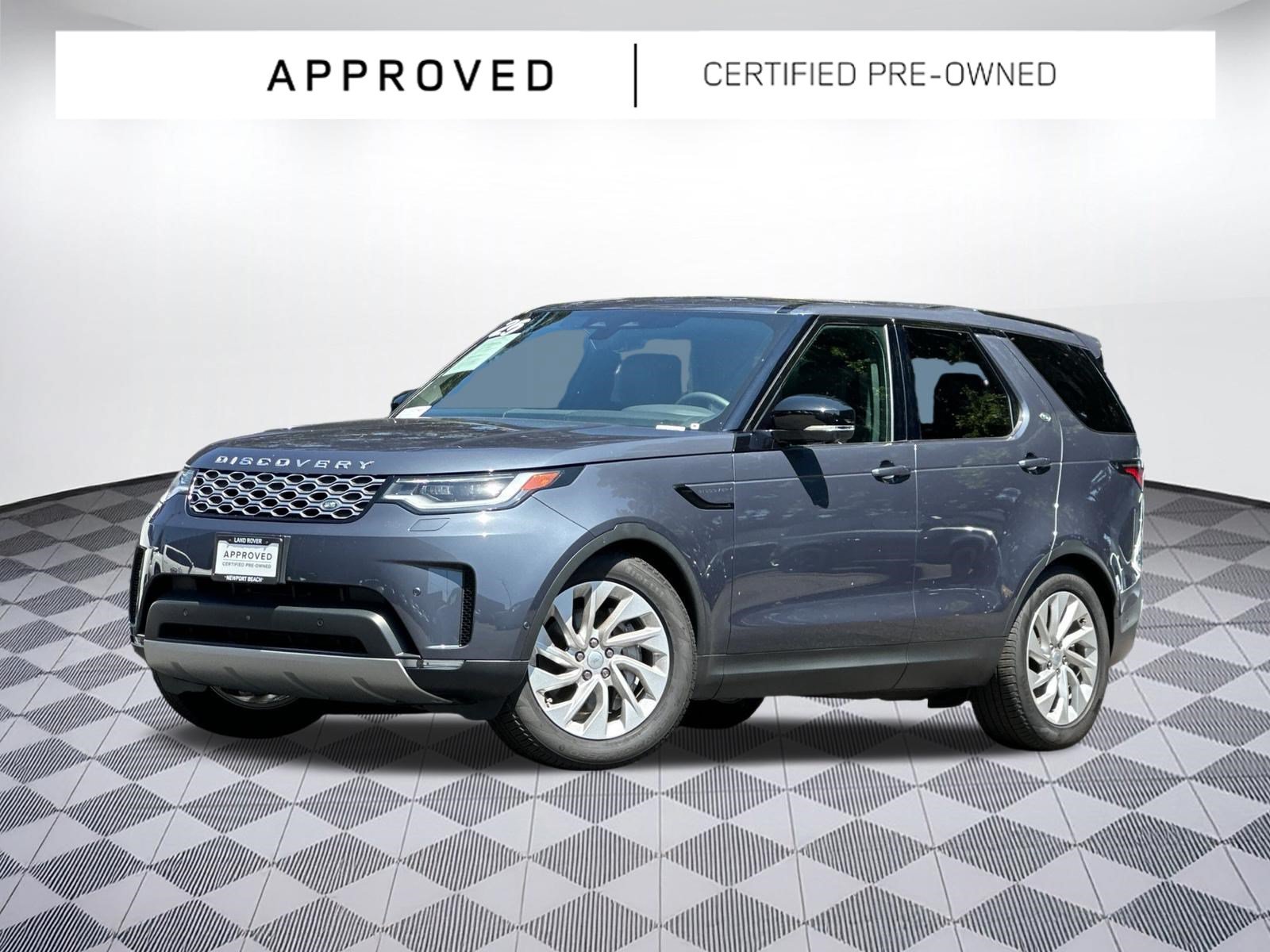 Certified 2025 Land Rover Discovery S AWD/4WD image 1