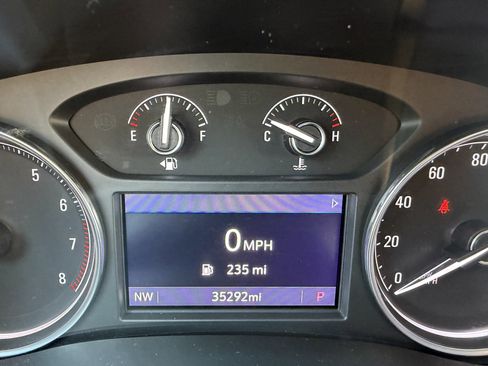 Used 2020 Buick Enclave Essence image 17