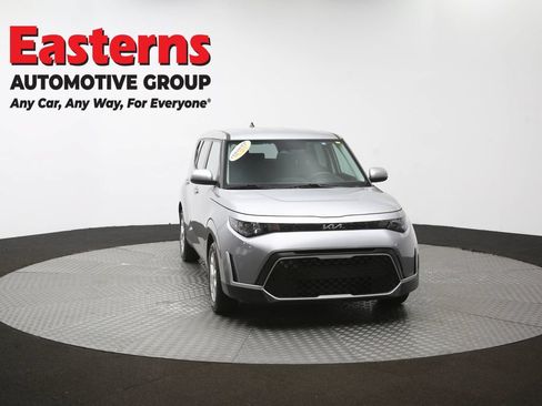 Used 2023 Kia Soul LX w/ Option Group 015 FWD image 51