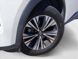 Used 2022 Nissan Rogue SV image 3