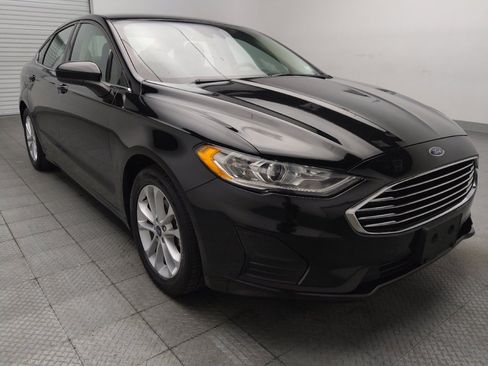 Used 2020 Ford Fusion SE FWD image 13