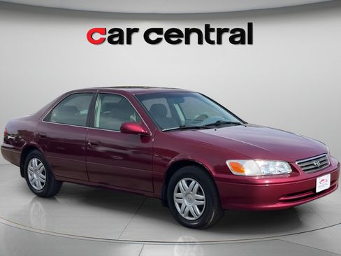 Used 2001 Toyota Camry LE w/ Value Pkg 3 FWD image 7