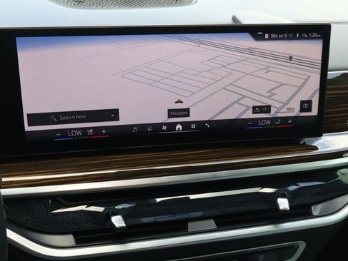 Used 2024 BMW X5 sDrive40i w/ M Sport Package image 28