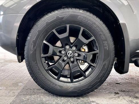 Used 2018 Nissan Frontier SV w/ Value Truck Package image 8