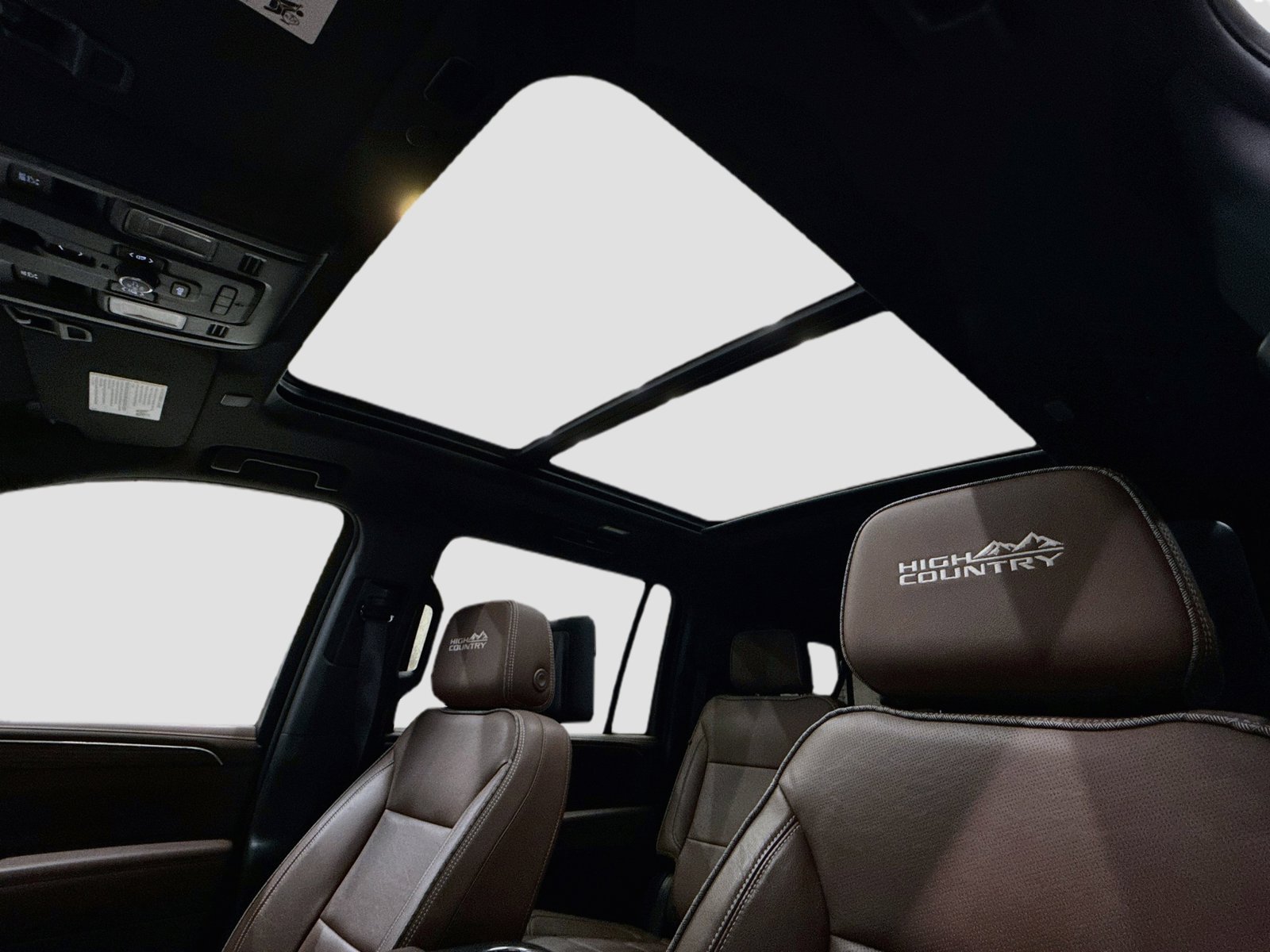 Used 2024 Chevrolet Suburban High Country w/ Advanced Technology Package AWD/4WD image 26