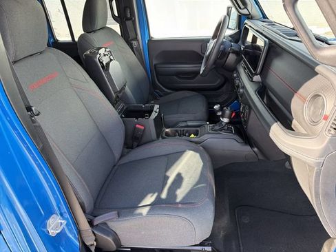 Used 2024 Jeep Wrangler Unlimited Rubicon AWD/4WD image 25