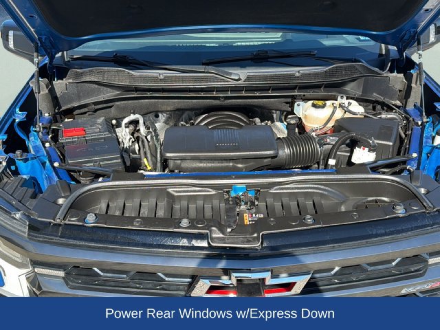 Used 2023 Chevrolet Silverado 1500 ZR2 w/ Technology Package AWD/4WD image 27