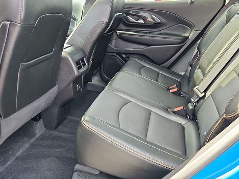 Used 2024 GMC Terrain AT4 w/ Tech Package AWD/4WD image 24