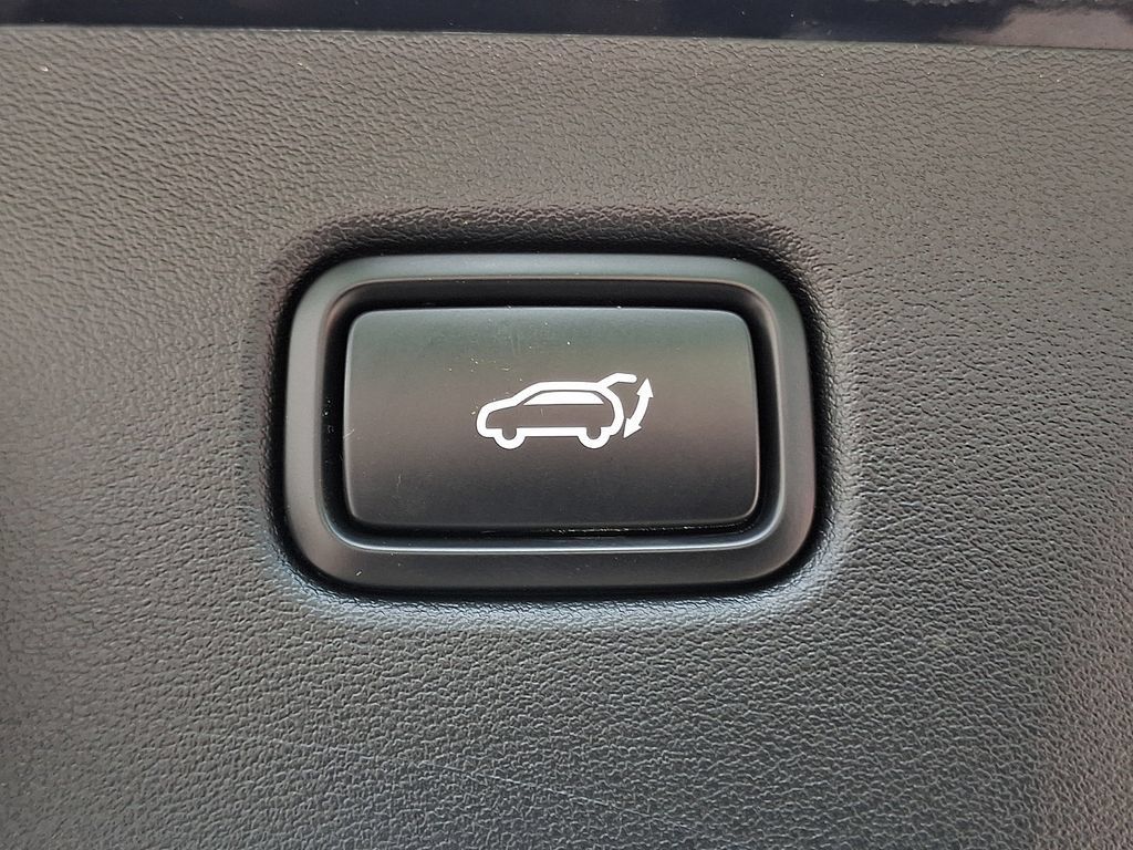 Used 2024 Kia EV6 Wind w/ Wind Technology Package AWD/4WD image 30