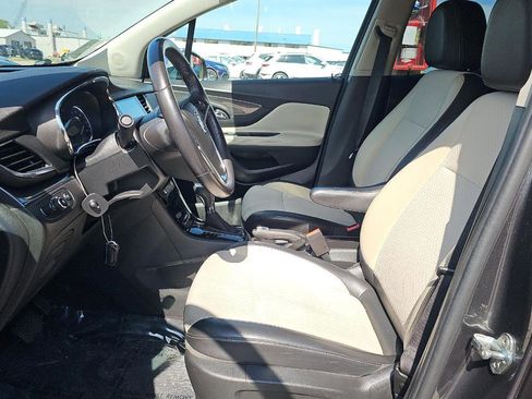 Used 2018 Buick Encore Sport Touring FWD image 8