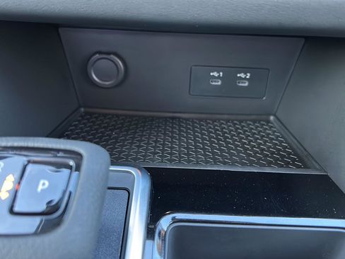 New 2026 Nissan Pathfinder SV image 18