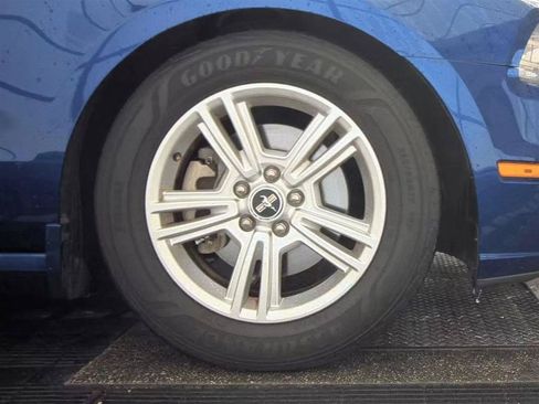 Used 2014 Ford Mustang Convertible w/ Equipment Group 102A RWD image 10