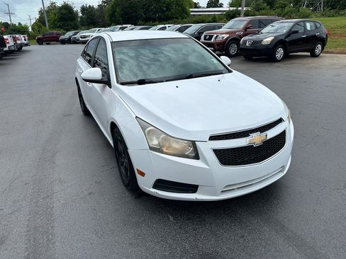 Used 2011 Chevrolet Cruze LT FWD image 6