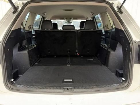 Used 2024 Volkswagen Atlas SE AWD/4WD image 15