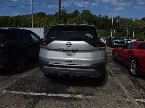 Used 2021 Nissan Rogue SV w/ Premium Package AWD/4WD image 5