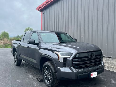 Used 2025 Toyota Tundra SR5 w/ SX Package image 2