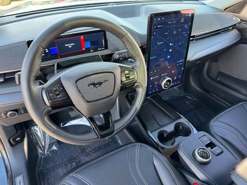 Certified 2023 Ford Mustang Mach-E Premium image 3