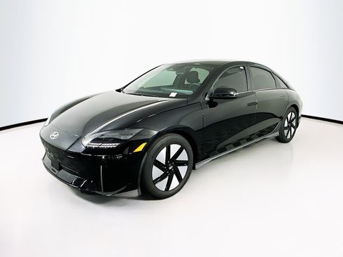 Used 2024 Hyundai Ioniq 6 SE image 3