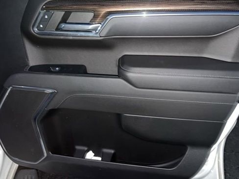 Used 2023 Chevrolet Silverado 1500 RST image 18