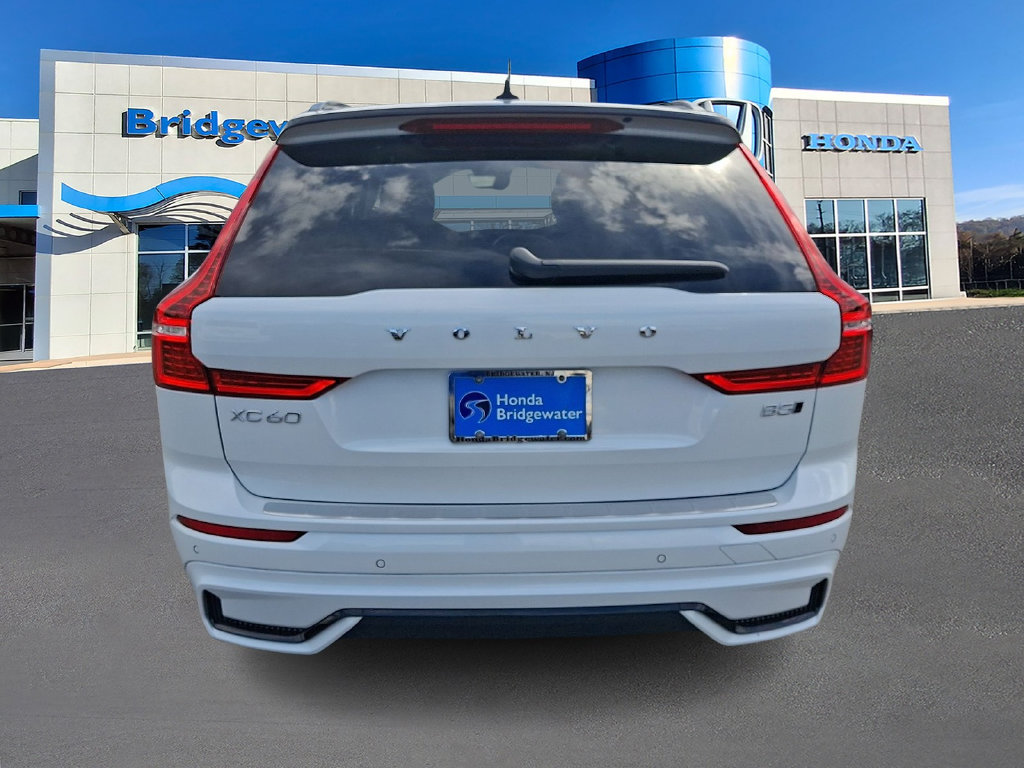 Used 2024 Volvo XC60 B5 Plus w/ Protection Package Premier AWD/4WD image 5
