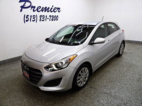 Used 2016 Hyundai Elantra GT FWD image 1