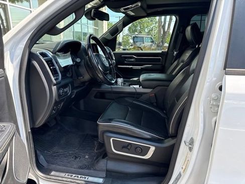 Used 2020 RAM 1500 Laramie w/ Sport Appearance Package AWD/4WD image 9