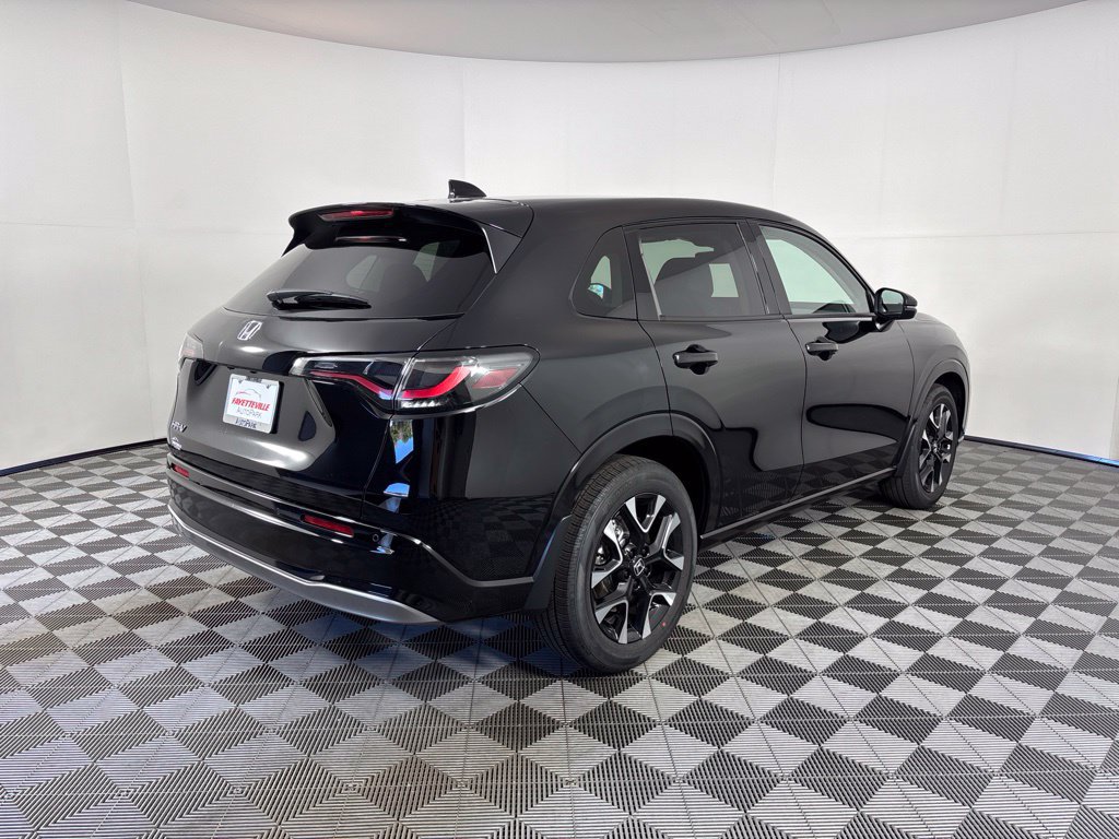 Used 2027 Honda HR-V EX-L image 10