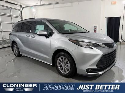 New 2025 Toyota Sienna XLE