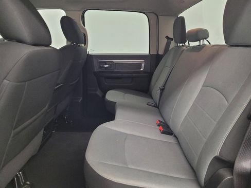 Used 2022 RAM 1500 Classic SLT image 18