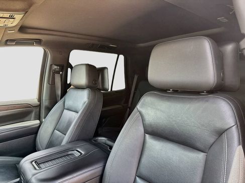 Used 2023 Chevrolet Tahoe Z71 AWD/4WD image 12