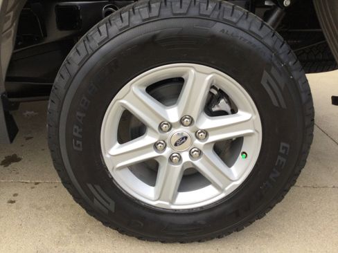 New 2025 Ford F150 XLT w/ Equipment Group 302A MID image 5