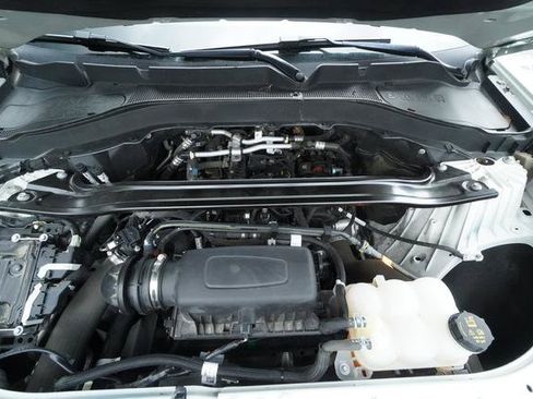 Used 2022 Ford Explorer Limited w/ Equipment Group 301A RWD image 10