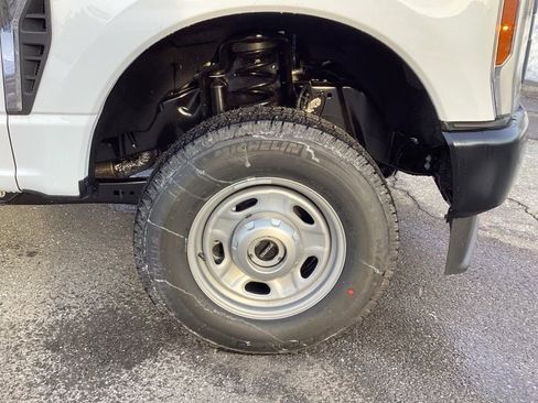 New 2026 Ford F350 XL AWD/4WD image 9