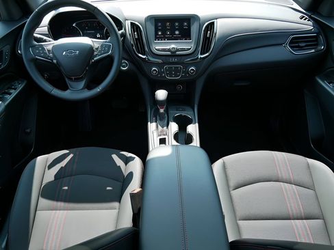 Used 2024 Chevrolet Equinox RS AWD/4WD image 14