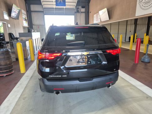 Used 2022 Chevrolet Traverse LT AWD/4WD image 6