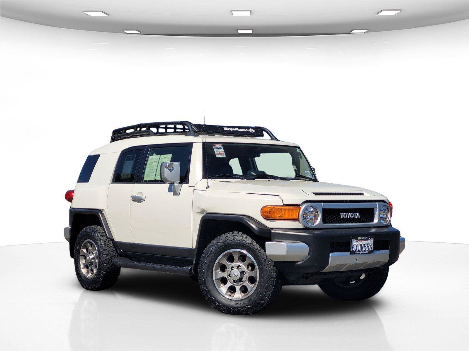Used 2012 Toyota FJ Cruiser 4WD w/ Upgrade Pkg image 2