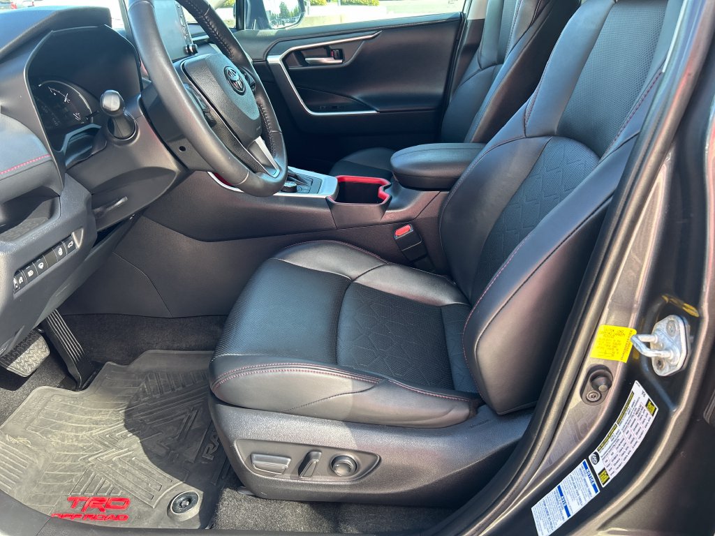 Certified 2022 Toyota RAV4 TRD Off-Road AWD/4WD image 10