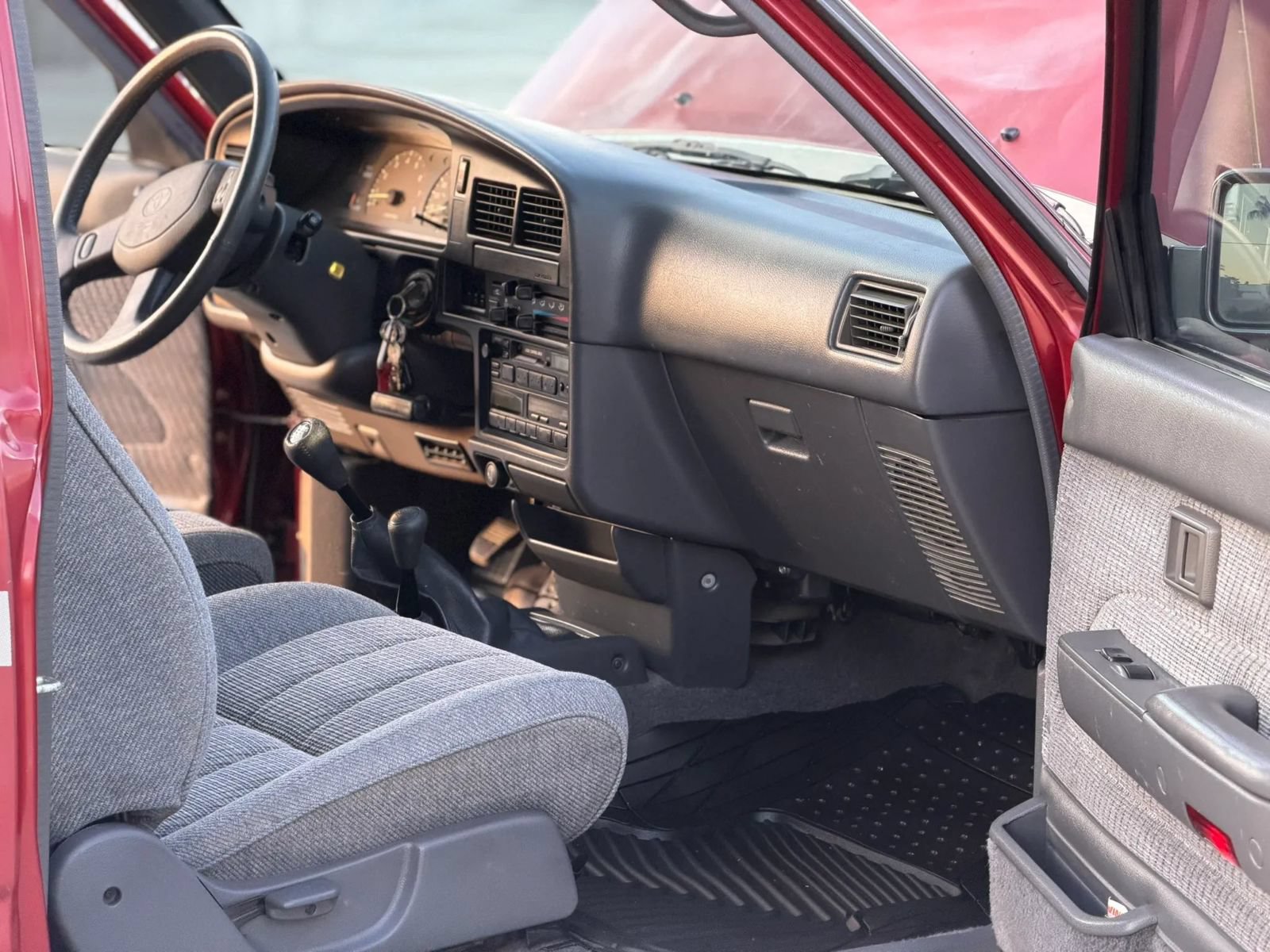 Used 1992 Toyota Pickup SR5 AWD/4WD image 10