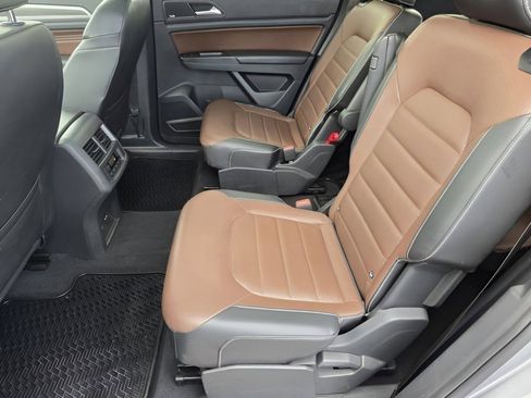 Used 2021 Volkswagen Atlas SEL Premium image 30