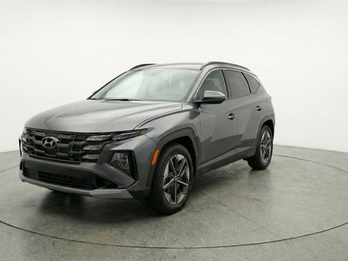 Used 2025 Hyundai Tucson SEL image 3