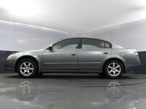 Used 2005 Nissan Altima 2.5 S w/ (F01) Convenience Pkg FWD image 21
