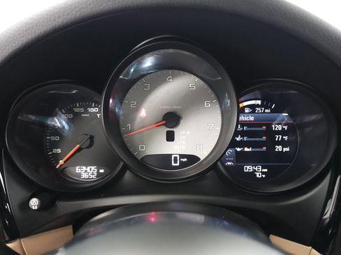 Used 2020 Porsche Macan S AWD/4WD image 13