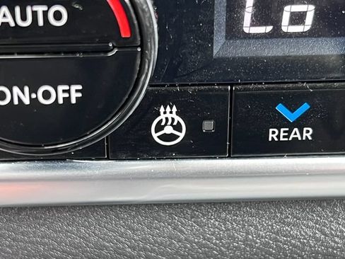 Used 2025 Nissan Rogue SL w/ Tech Package AWD/4WD image 24