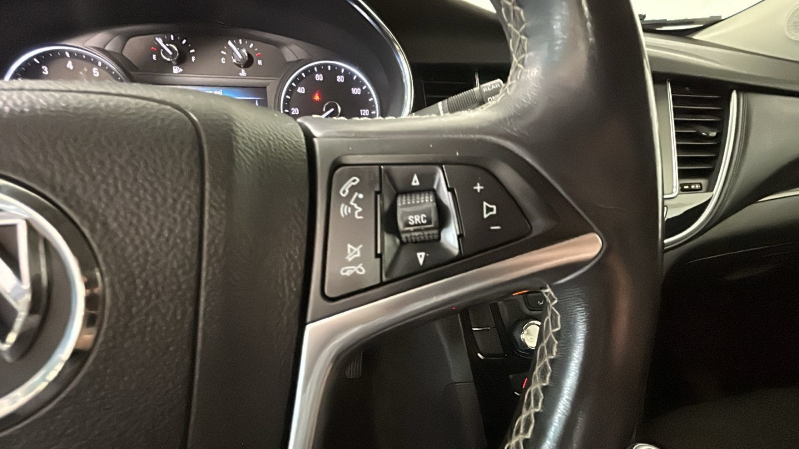 Used 2019 Buick Encore Preferred AWD/4WD image 21