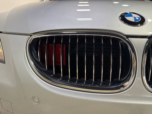 Used 2010 BMW M5 RWD image 12
