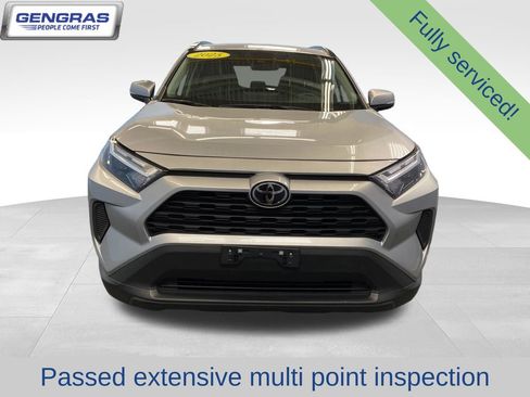 Used 2025 Toyota RAV4 XLE AWD/4WD image 3