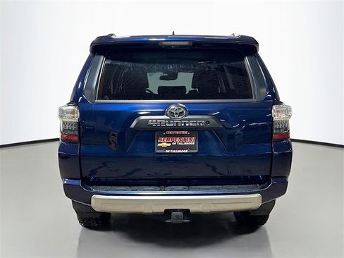 Used 2020 Toyota 4Runner TRD Off-Road image 8