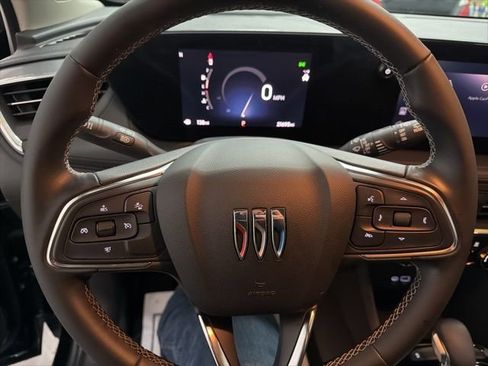 Used 2024 Buick Encore GX Preferred image 11