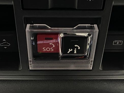 New 2026 Mitsubishi Eclipse Cross SEL image 29