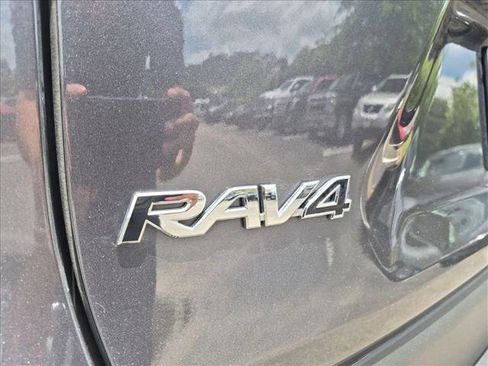 Used 2025 Toyota RAV4 XLE w/ Convenience Package AWD/4WD image 15